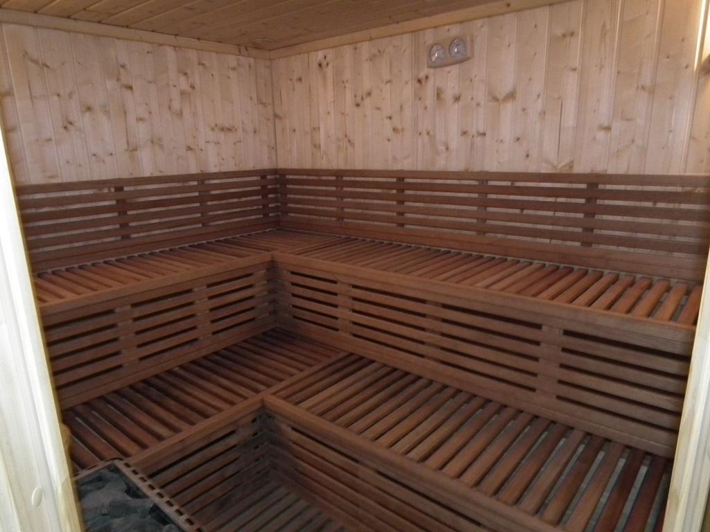 Pod Modrzewiami Appartement Krynica Zdroj Buitenkant foto