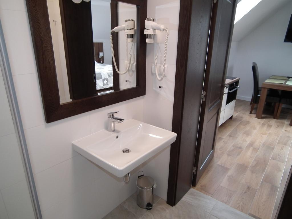 Pod Modrzewiami Appartement Krynica Zdroj Buitenkant foto
