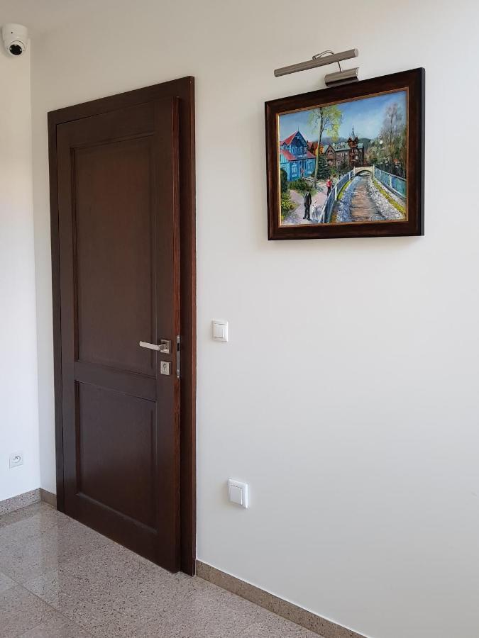 Pod Modrzewiami Appartement Krynica Zdroj Buitenkant foto