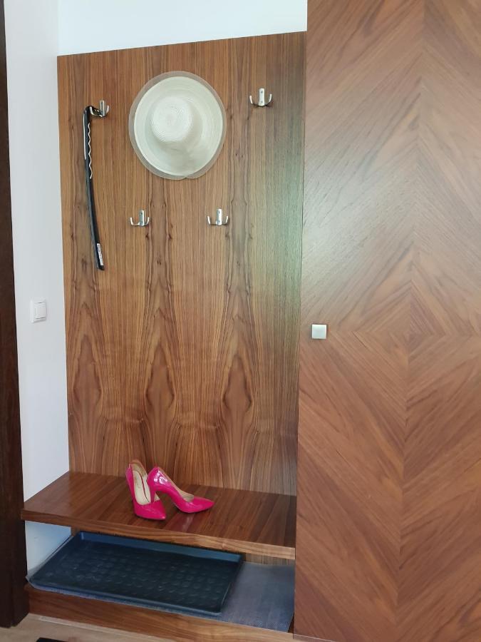 Pod Modrzewiami Appartement Krynica Zdroj Buitenkant foto